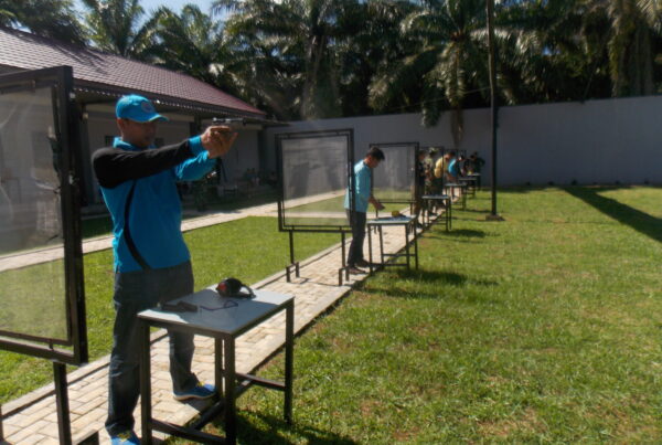 Kegiatan Latihan Menembak di Lapangan Tembak Lanal Bengkulu