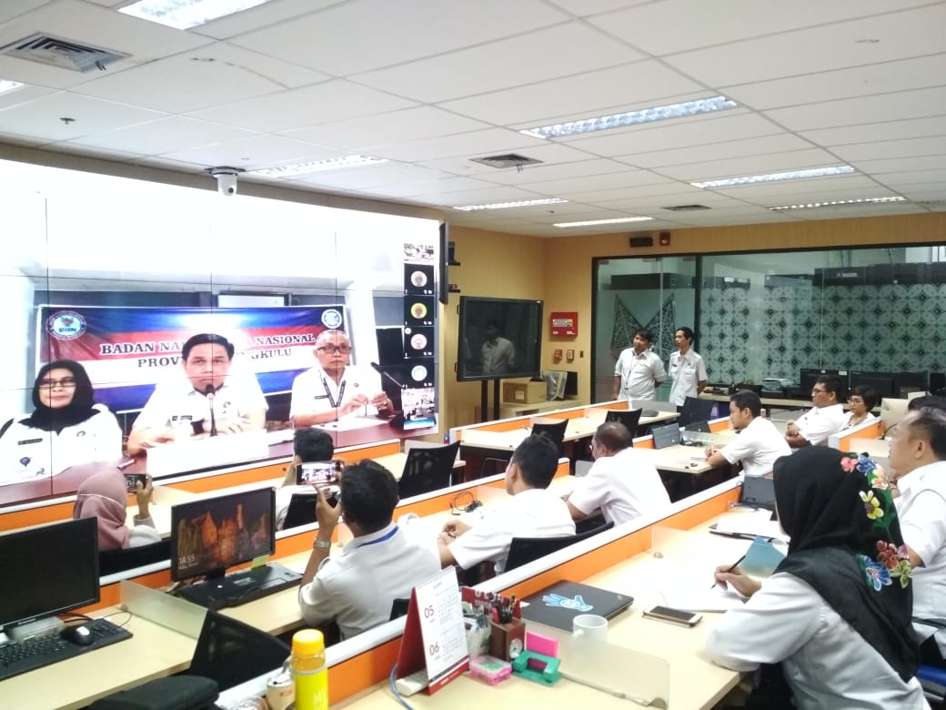 Kegiatan Video Conference Deputi Pencegahan dan Kapuslitdatin BNN RI dengan BNNP Bengkulu dan Beberapa BNNP (Kegiatan Terjadwal) Kegiatan Video Conference Deputi Pencegahan dan Kapuslitdatin BNN RI dengan BNNP Bengkulu dan Beberapa BNNP (Kegiatan Terjadwal)