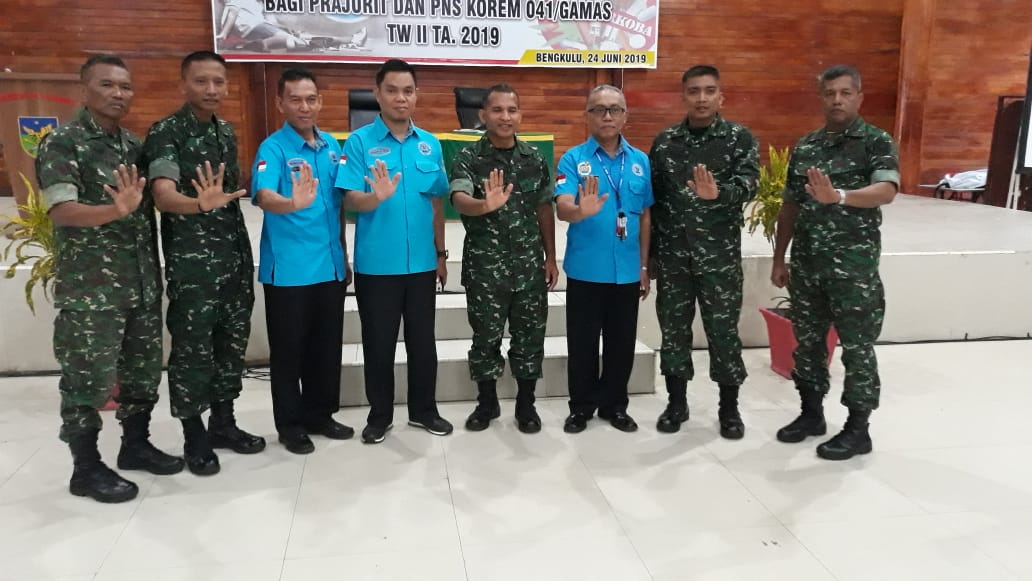 Penyuluhan Bahaya Narkoba dalam rangka PRA HANI di Korem 041/Gamas Bengkulu Penyuluhan Bahaya Narkoba dalam rangka PRA HANI di Korem 041/Gamas Bengkulu