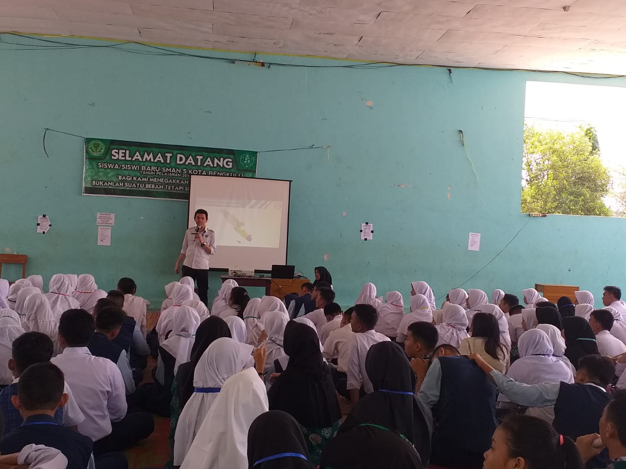 Sosialisasi Anti Narkoba dalam rangka MPLS di SMA Negeri 5 Kota Bengkulu Sosialisasi Anti Narkoba dalam rangka MPLS di SMA Negeri 5 Kota Bengkulu