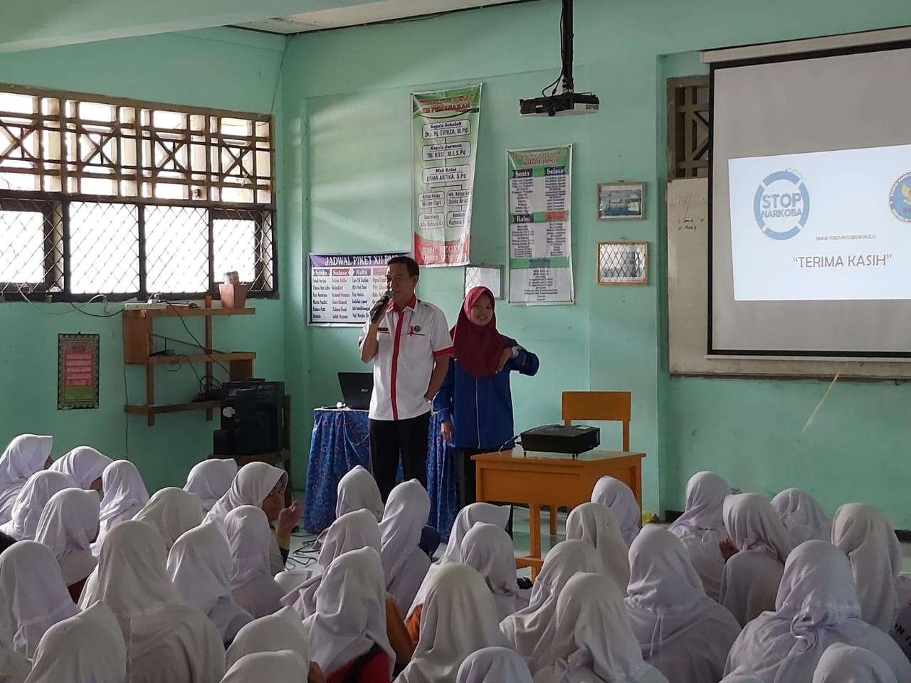 Penyuluhan Bahaya Narkoba Kepada Siswa-Siswi SMKS Muhammadiyah Kota Bengkulu dalam rangka Masa Pengenalan Lingkungan  Sekolah (MPLS)