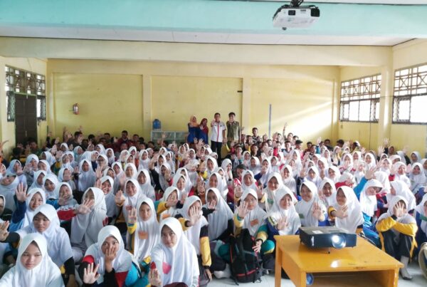 Penyuluhan Bahaya Narkoba Kepada Siswa-Siswi SMKN 1 Kota Bengkulu dalam rangka Masa Pengenalan Lingkungan  Sekolah (MPLS)