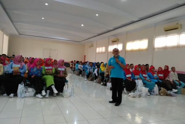 Sosialisasi Anti Narkoba Pada Kegiatan Masa Pengenalan Lingkungan Sekolah (MPLS) SMK S 16 Kota Bengkulu Tahun 2019