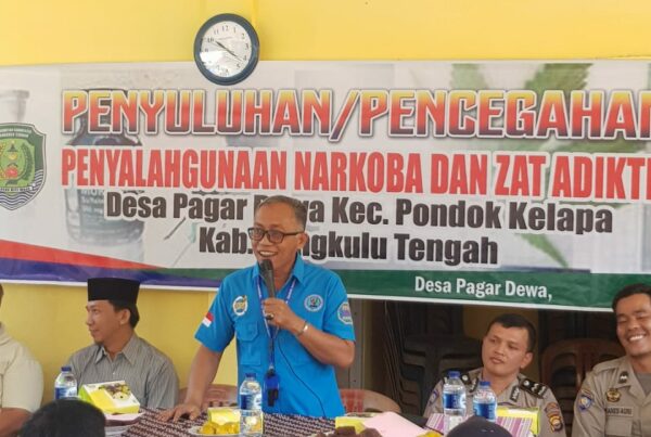 Penyuluhan Pencegahan Penyalahgunaan Narkoba dan Zat Adiktif di Desa Pagar Dewa Kabupaten Bengkulu Tengah Penyuluhan Pencegahan Penyalahgunaan Narkoba dan Zat Adiktif di Desa Pagar Dewa Kabupaten Bengkulu Tengah