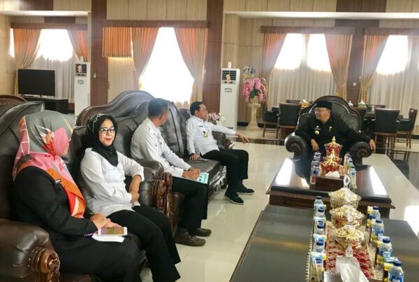 Silahturahmi dan Koordinasi Kepala BNNP Bengkulu dengan Gubernur Bengkulu
