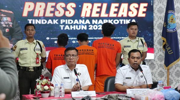 Press Release TP Narkotika Gol 1 Di BNN Provinsi Bengkulu Press Release TP Narkotika Gol 1 Di BNN Provinsi Bengkulu